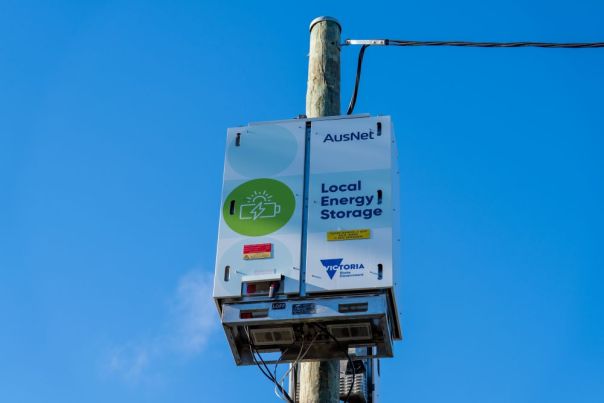 Pole top battery. 